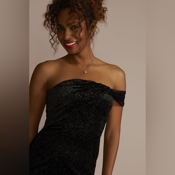 DB STUDIO one shoulder sparkle velvet sheath w/ slit dress - Picture 2 of 3